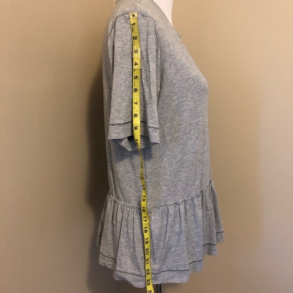 Lululemon Flouncy Heathered Grey Tee,Size-8 - Picture 6 of 7